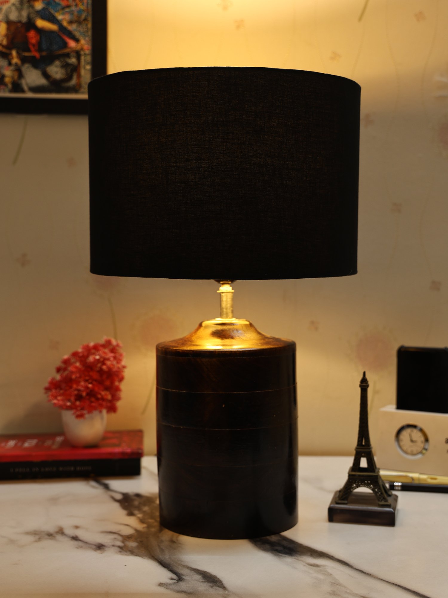 Dark Heavy Matki Ribbed Circle Table Lamp, Side lamp for Bedroom, Dinning, Balcony, Office, Hotels & Home Decoration(black)