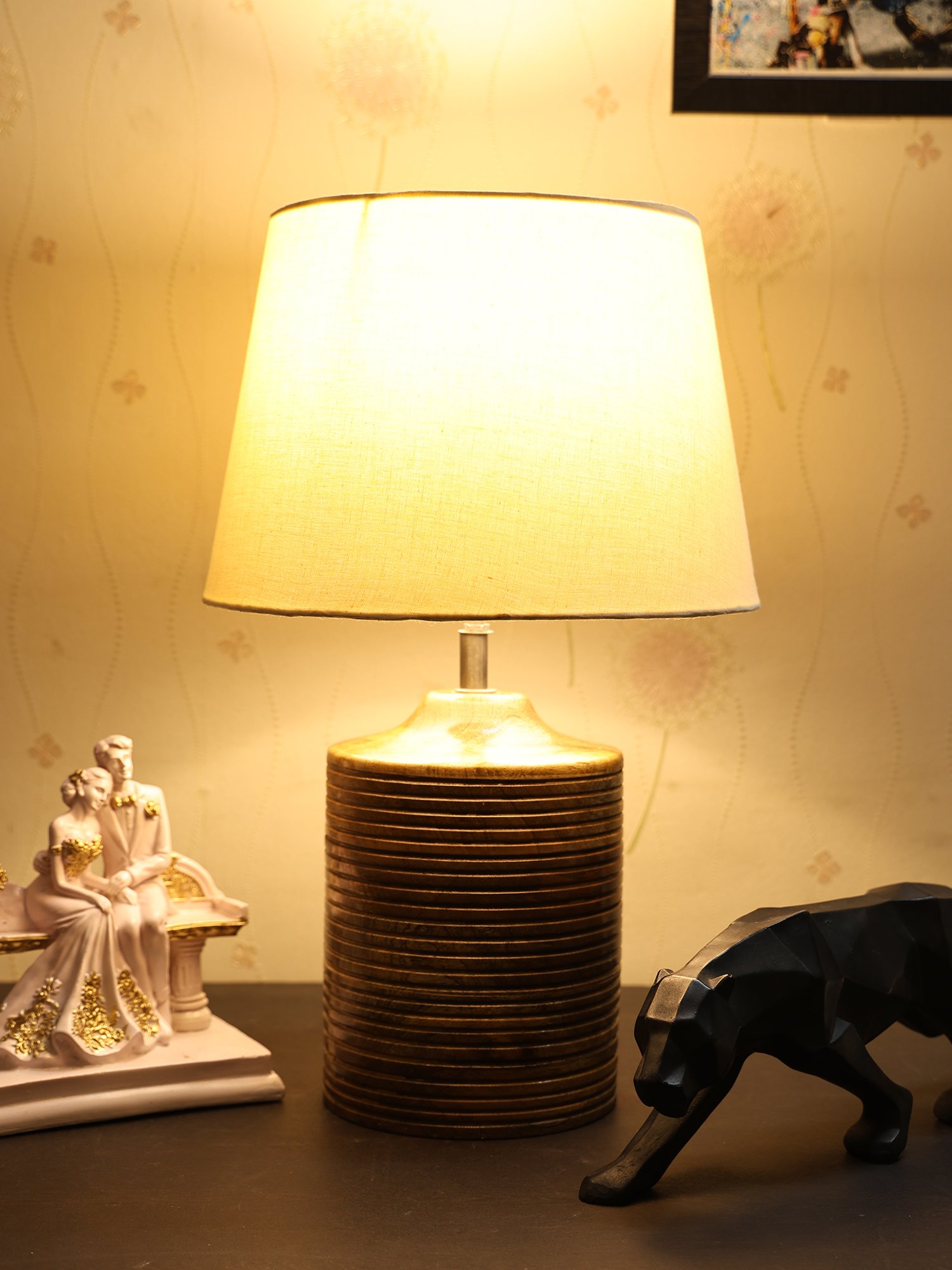 Coffee Brown Ribbed Circle Table Lamp, Side lamp for Bedroom, Dinning, Balcony, Office, Hotels & Home Decoration(TAPPER CREAM)