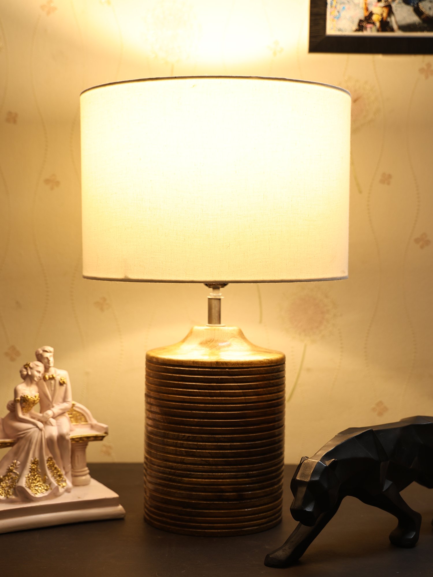 Coffee Brown Ribbed Circle Table Lamp, Side lamp for Bedroom, Dinning, Balcony, Office, Hotels & Home Decoration(WHITE)
