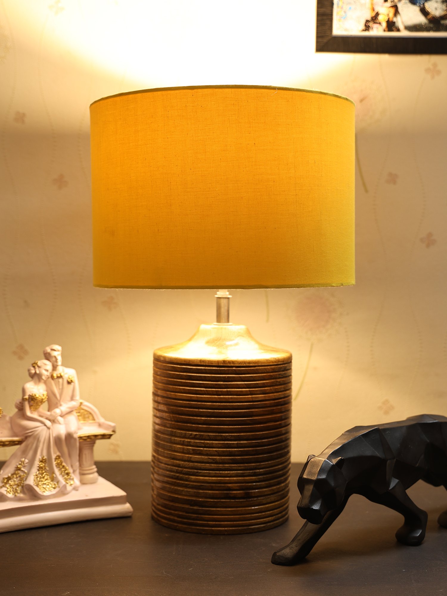 Coffee Brown Ribbed Circle Table Lamp, Side lamp for Bedroom, Dinning, Balcony, Office, Hotels & Home Decoration(YELLOW)