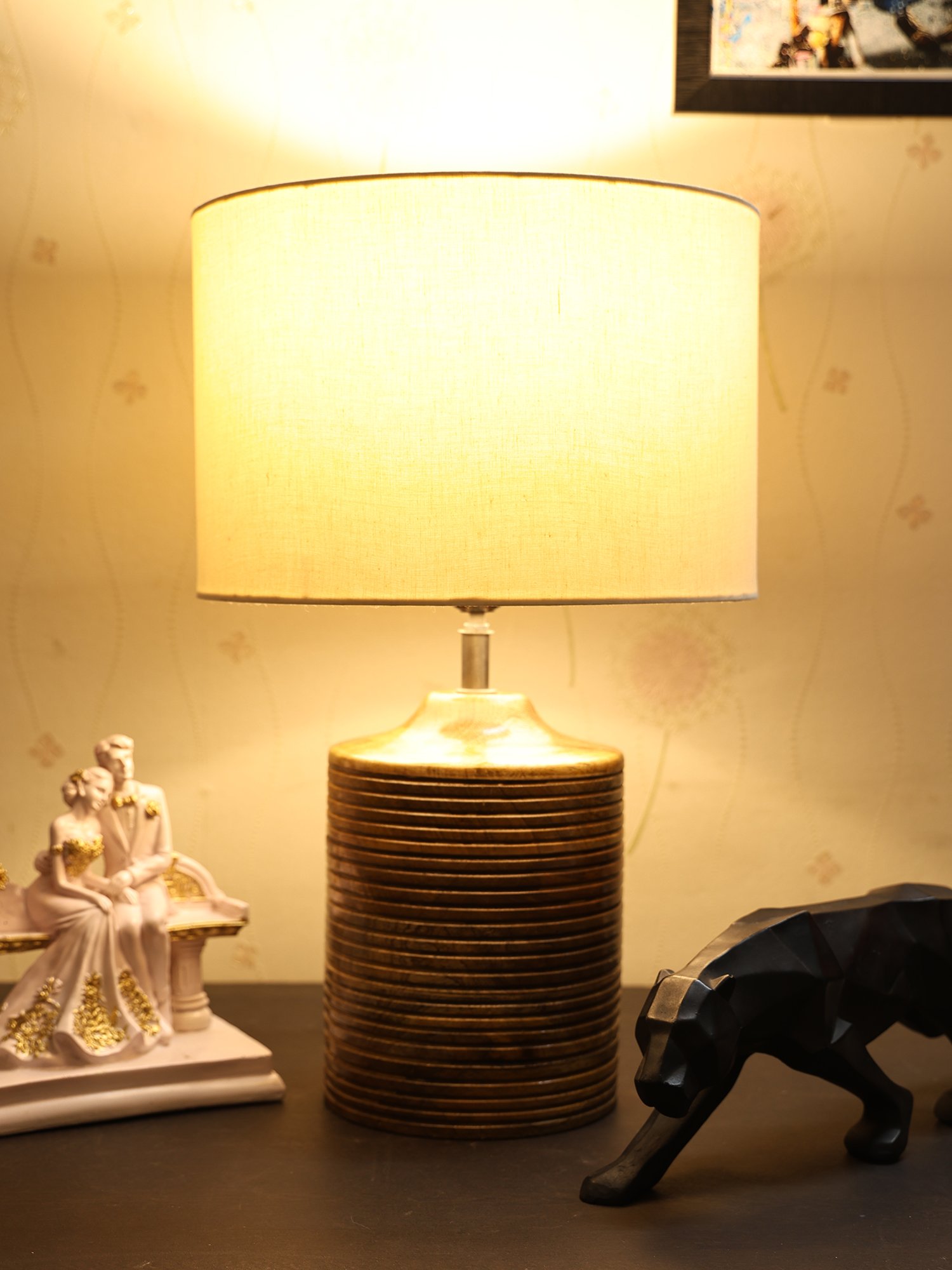 Coffee Brown Ribbed Circle Table Lamp, Side lamp for Bedroom, Dinning, Balcony, Office, Hotels & Home Decoration(CREAM)