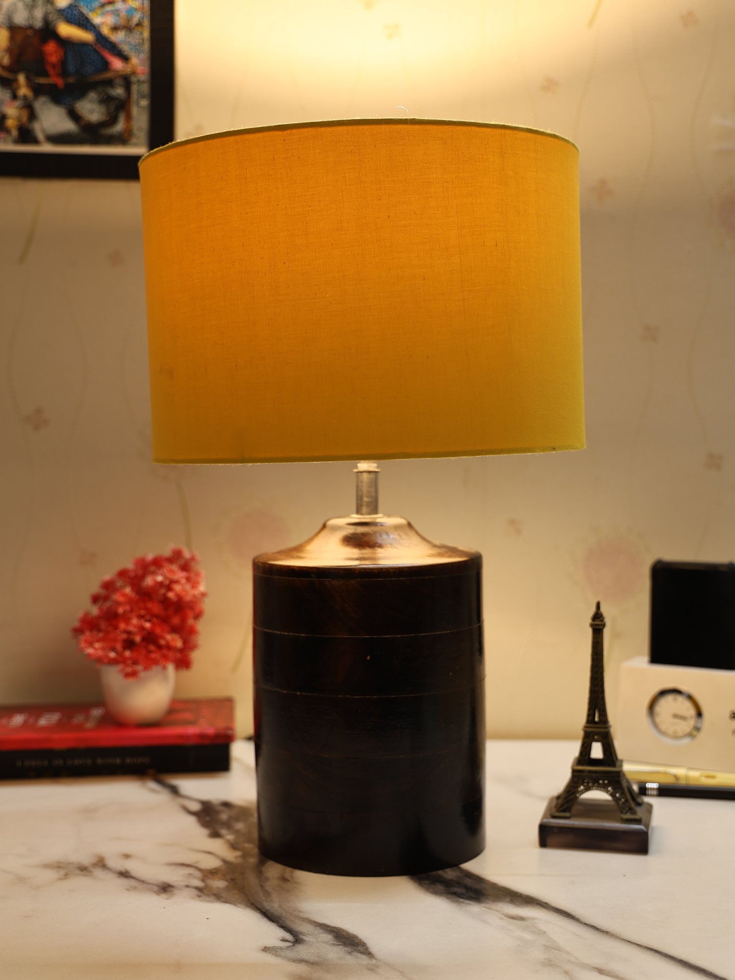 Dark Heavy Matki Ribbed Circle Table Lamp, Side lamp for Bedroom, Dinning, Balcony, Office, Hotels & Home Decoration(YELLOW)