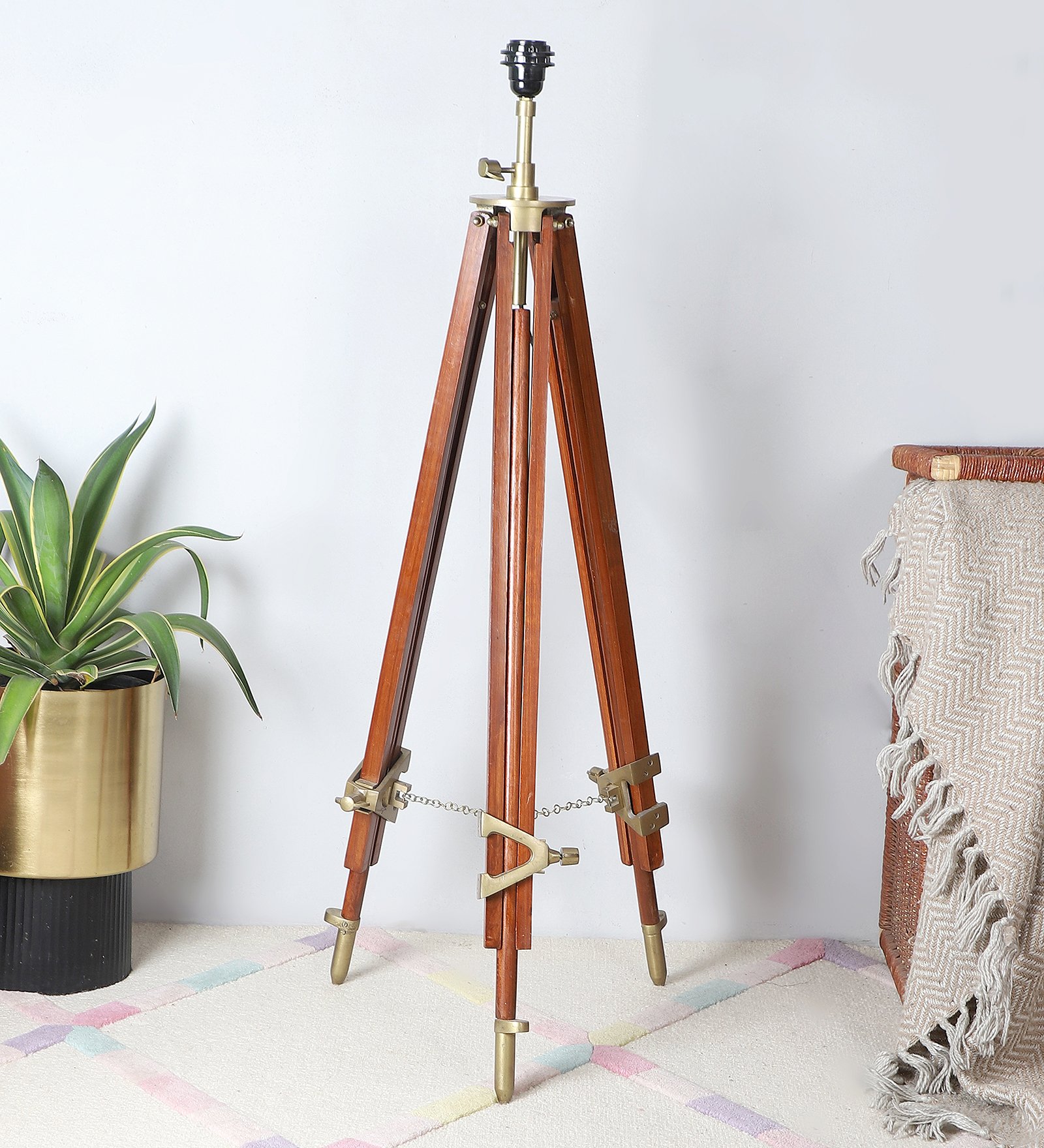 Industrial Wooden Tripod Brown Polished Contemporary Suitable For Floor Lamp
