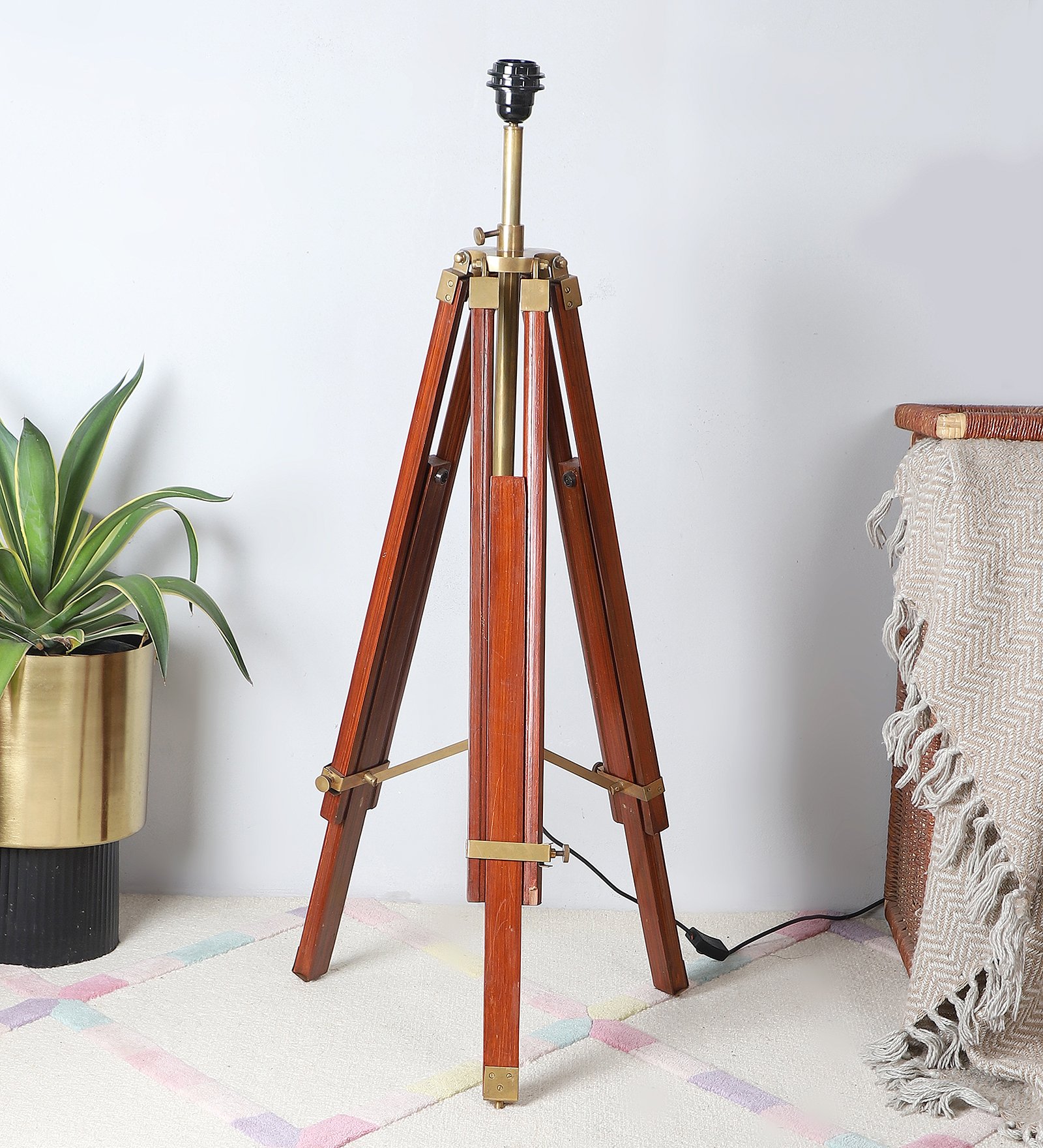 Mahogany Wooden Tripod Brown Polished Contemporary Suitable For Floor Lamp